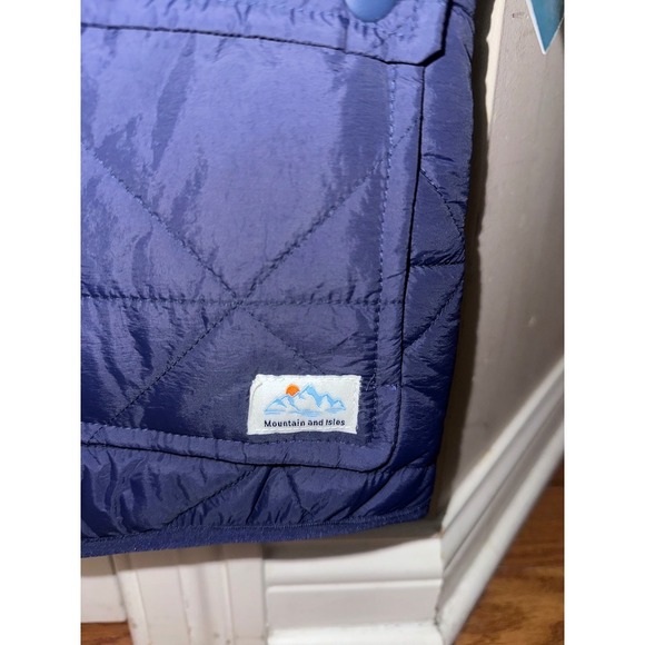 New Mountain and Isles Quilted Vest Puffer Lightweight Snap Button Navy XS - Picture 8 of 11